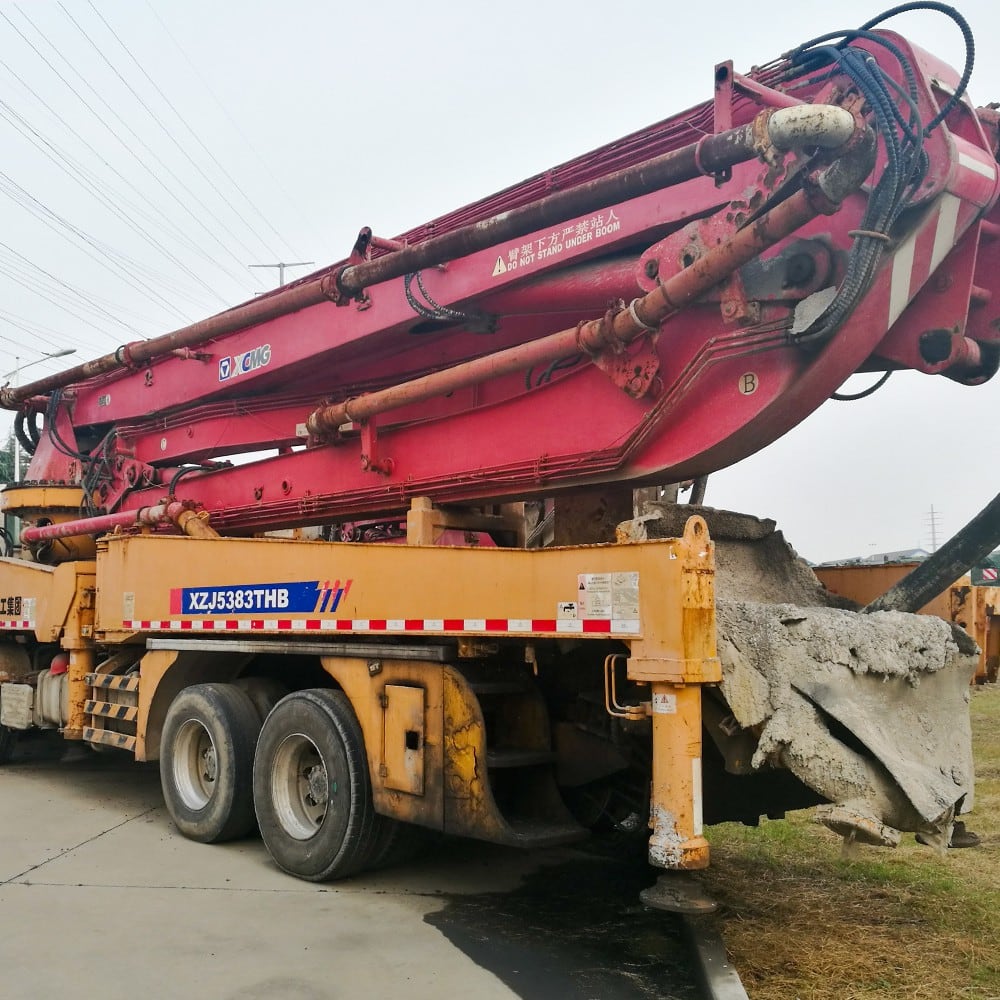 XCMG Used HB46 Truck-Mounted Concreted Boom Pumps for sale